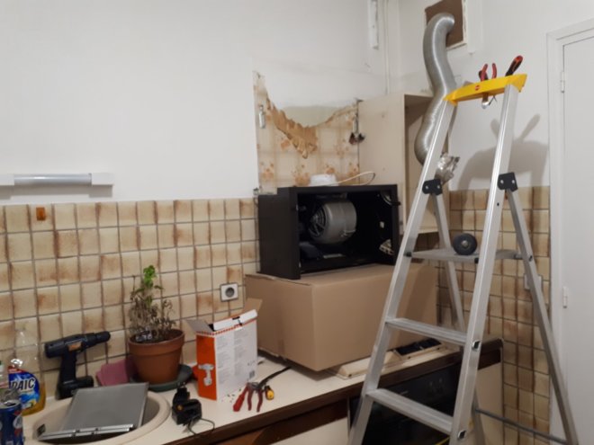 Démontage de la hotte