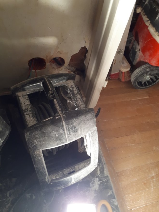 Travail de l'électricien à mis parcours