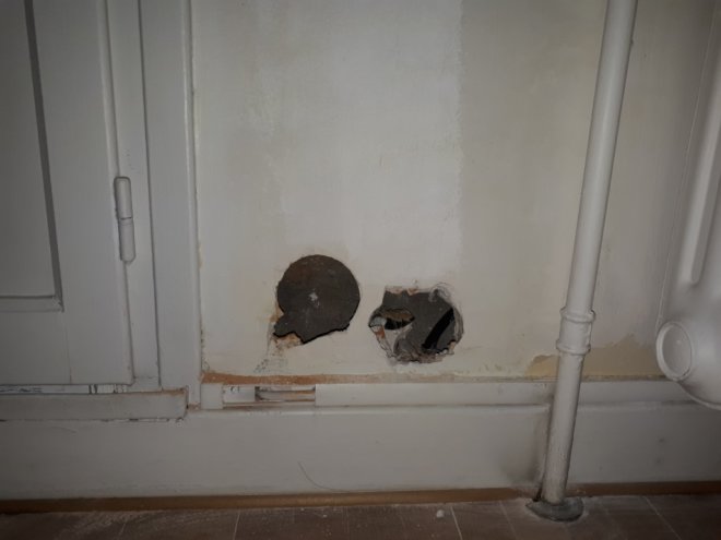 Travail de l'électricien à mis parcours