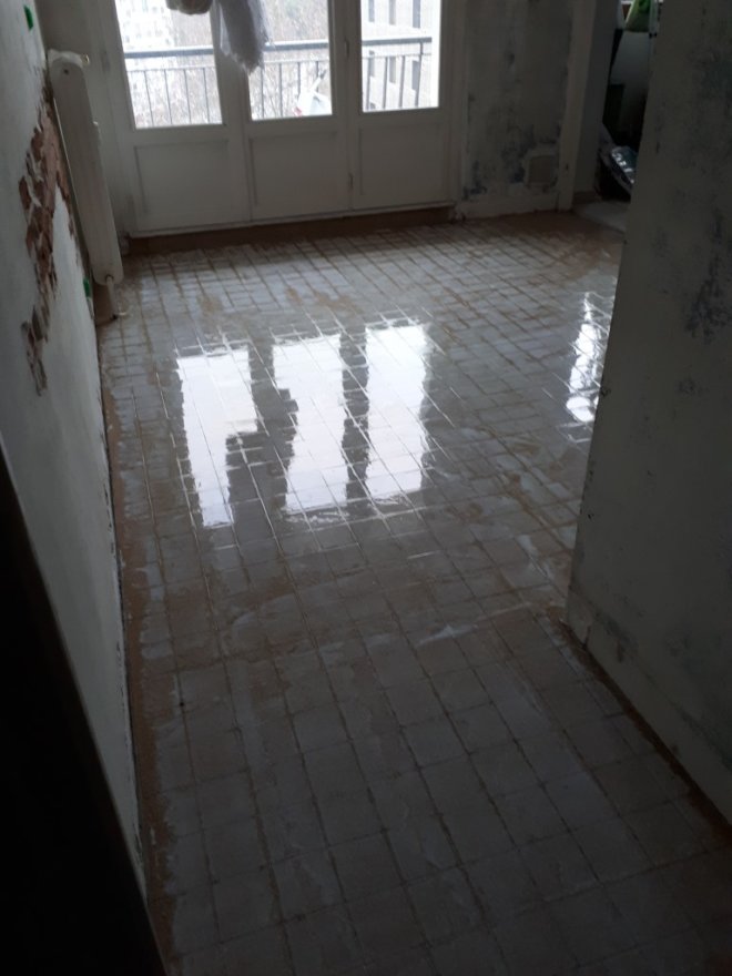 Préparation carrelage de la cuisine