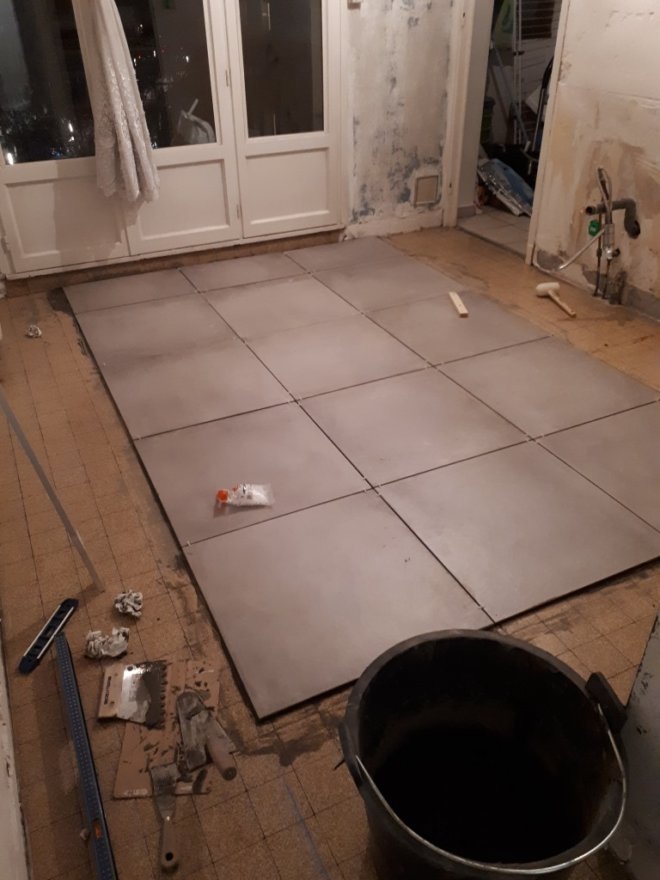 Deuxième journée de carrelage